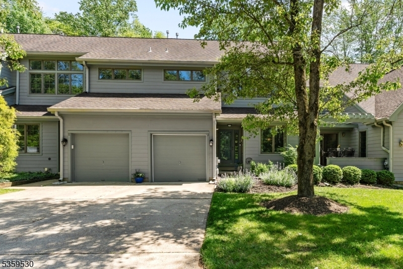 Property Photo: 3 Crofton Ct NJ 08530