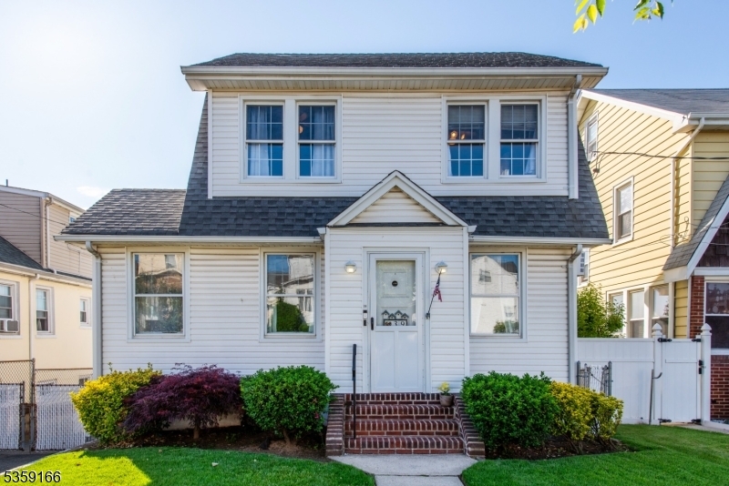 Property Photo: 39 Roosevelt St NJ 07031