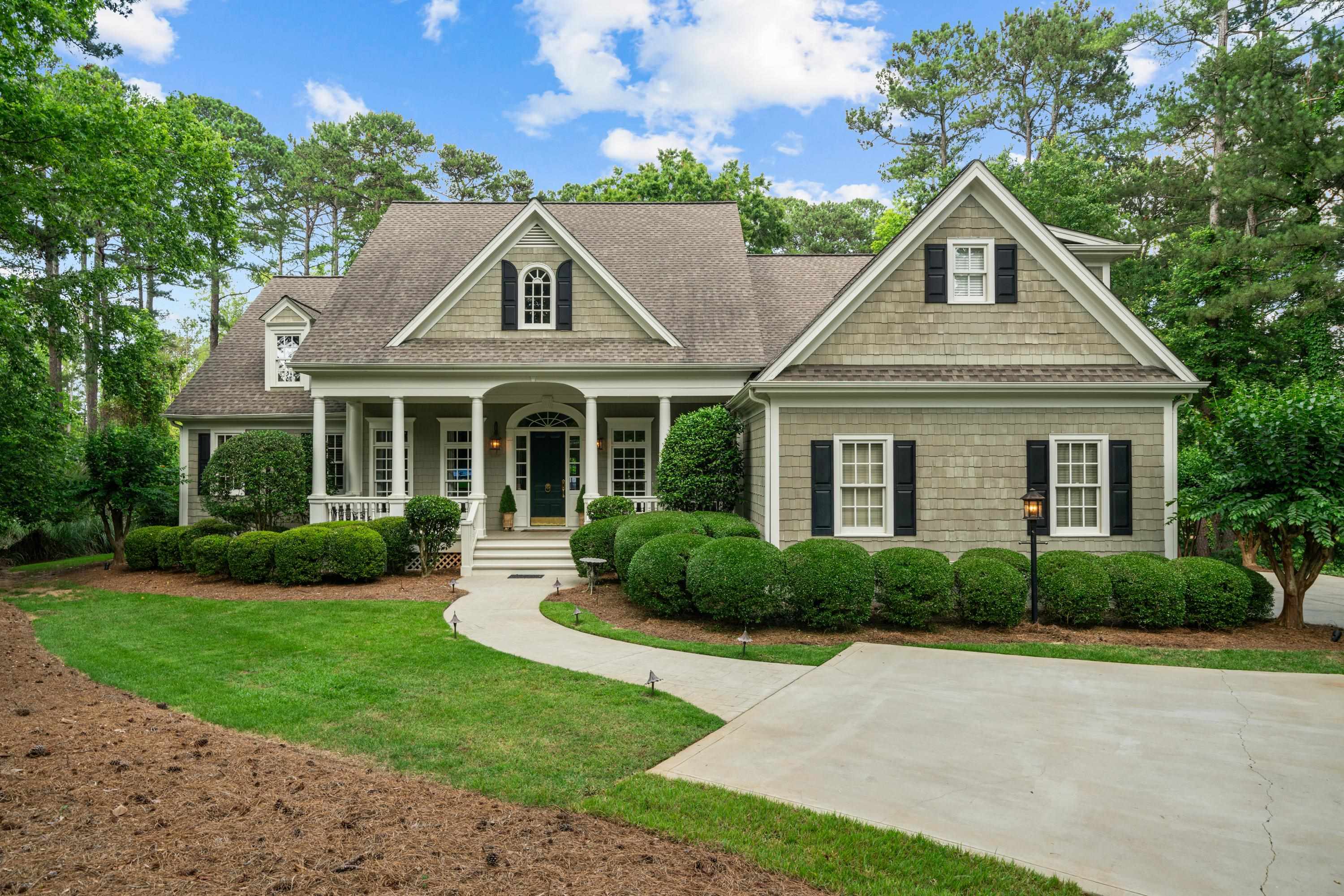 Property Photo: 1041 Cawthorne Lane GA 30642