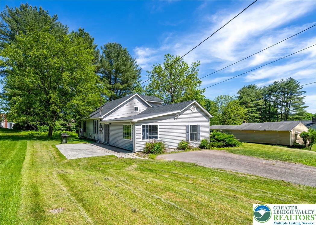 Property Photo: 7112 Howell Terrace PA 18360