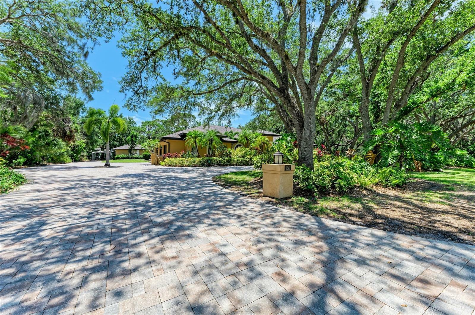 Property Photo: 4647 Stone Ridge Trail FL 34232