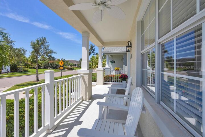 Property Photo: 4811 Woodbrook Drive FL 34243