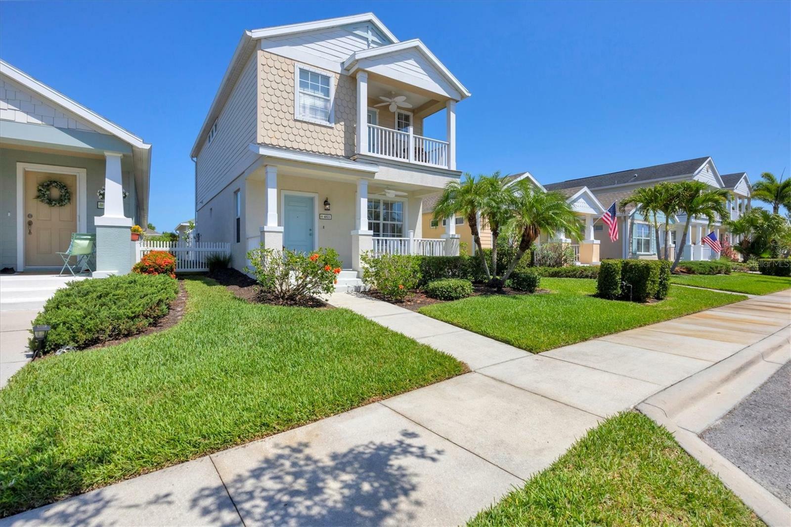 Property Photo: 4811 Woodbrook Drive FL 34243