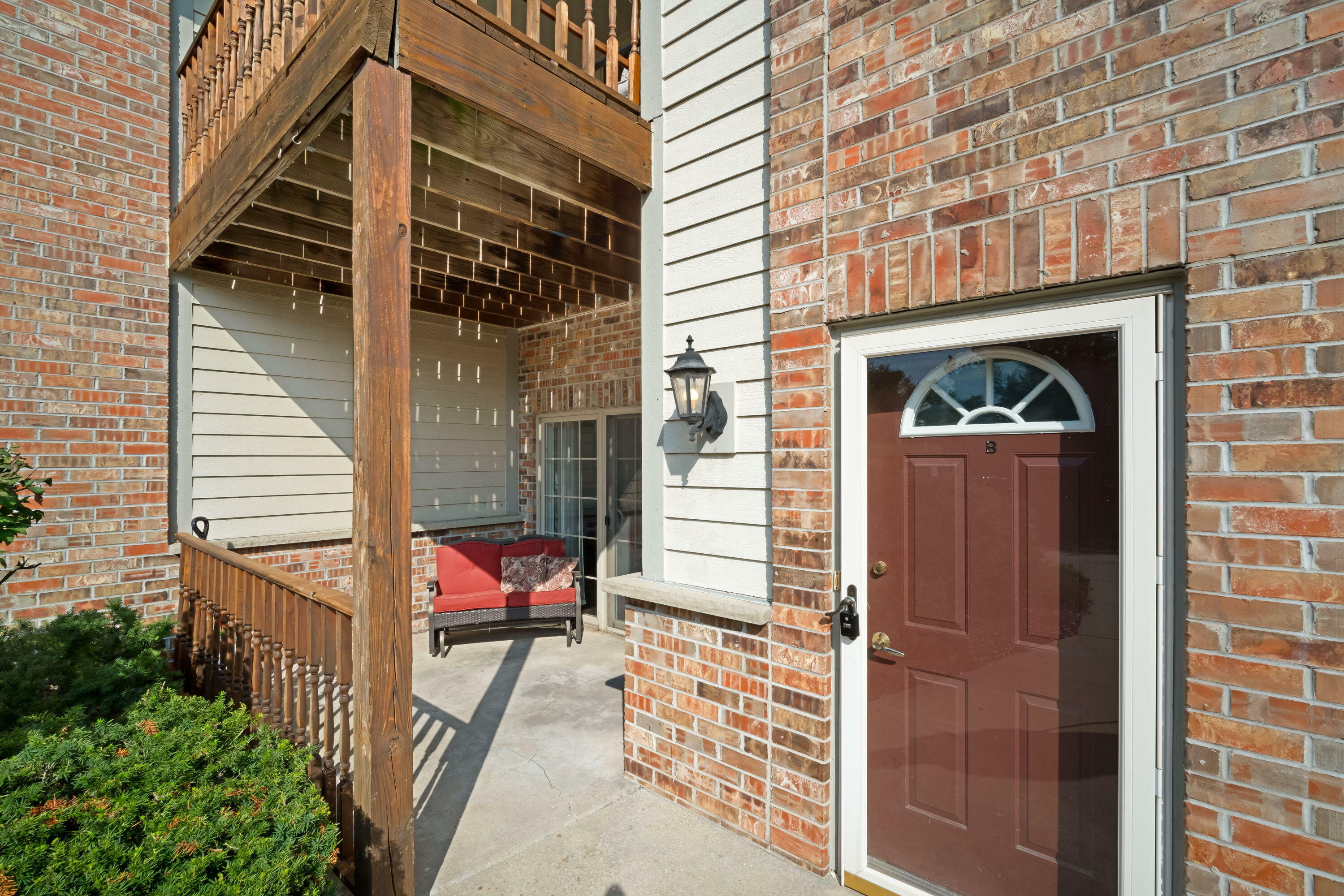 Property Photo: 628 Hillcrest Rd B WI 53080