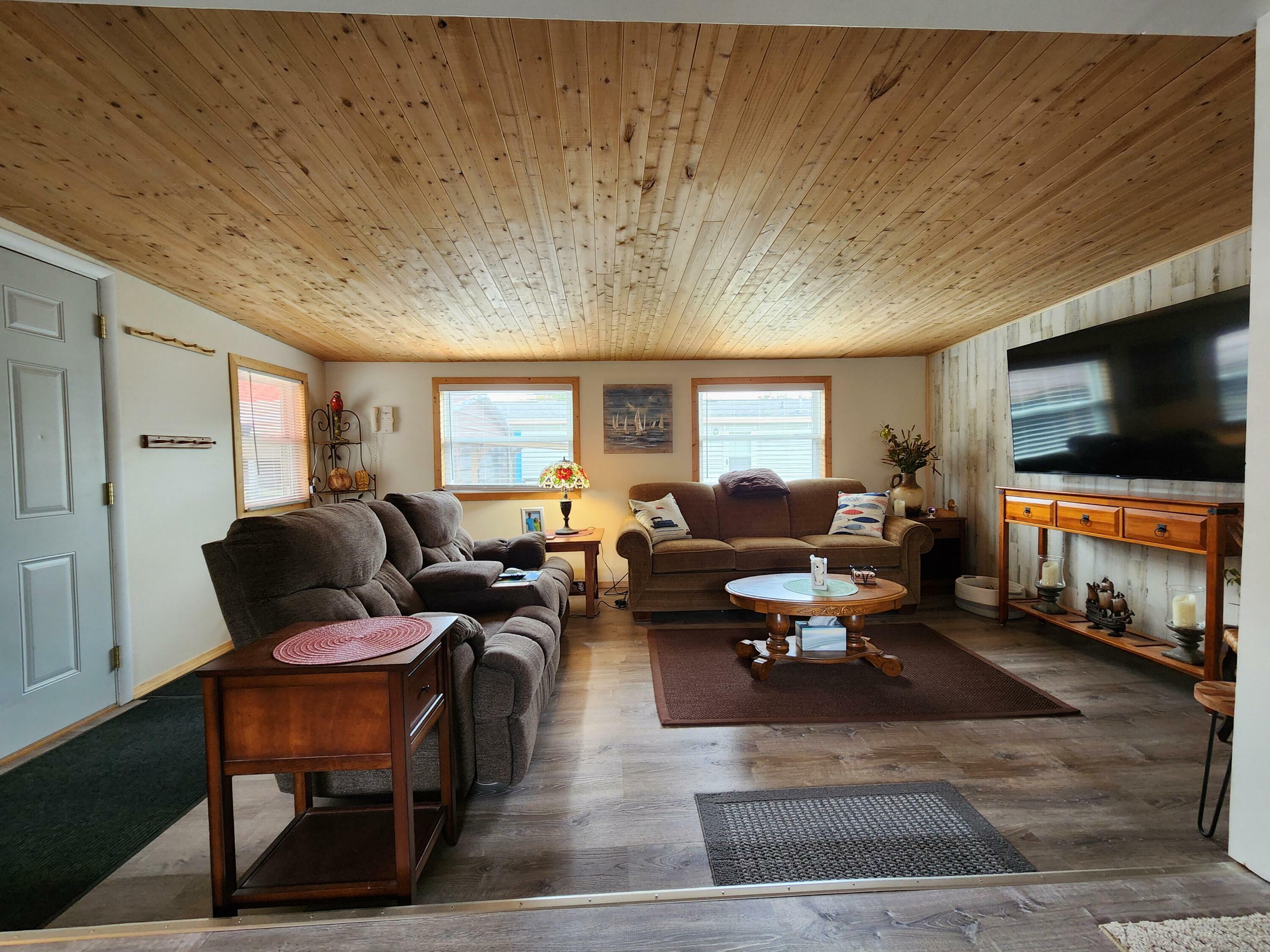 Property Photo: 10438 Hunters Trail MI 48632