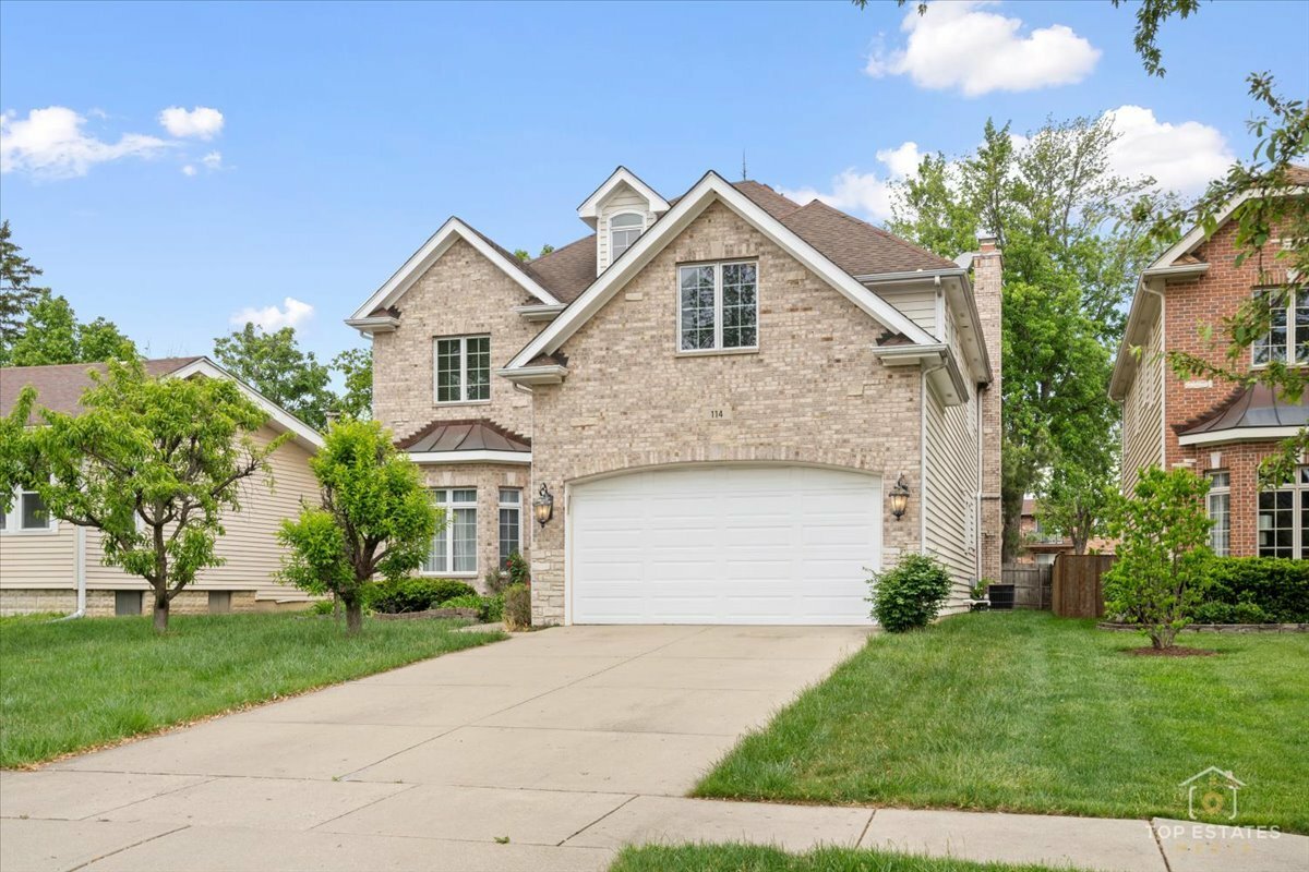 114 E 56th Street  Westmont IL 60559 photo