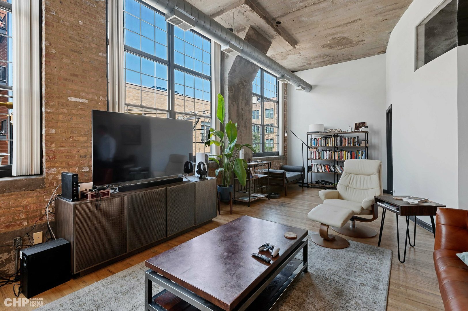 Property Photo:  17 N Loomis Street 3D  IL 60607 