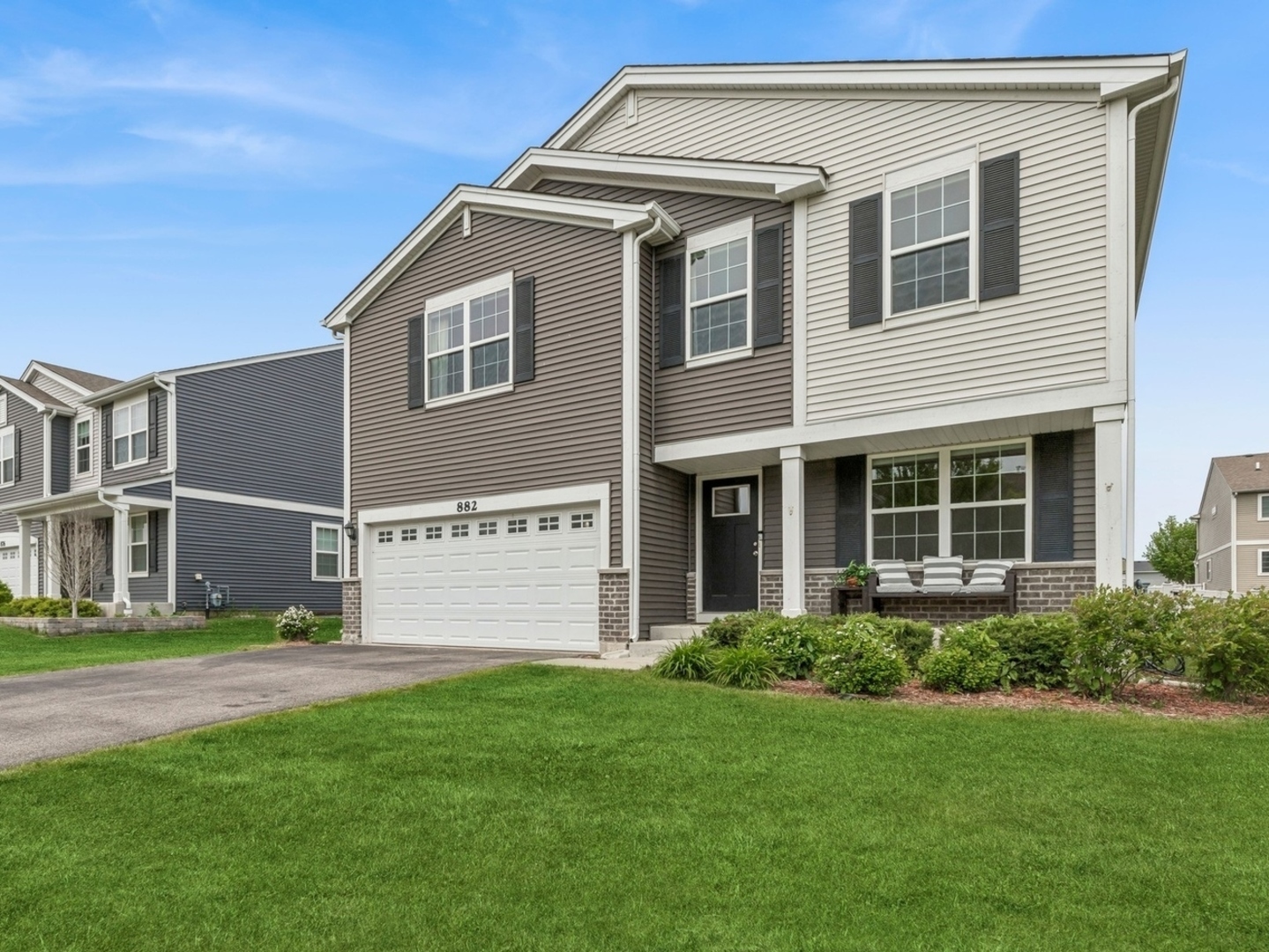 Property Photo: 882 Sterling Heights Drive IL 60002