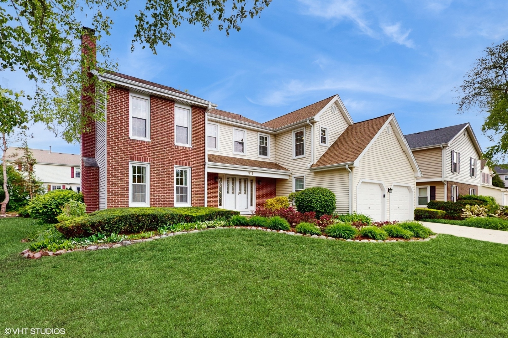 Property Photo: 315 Carmelhead Lane IL 60193