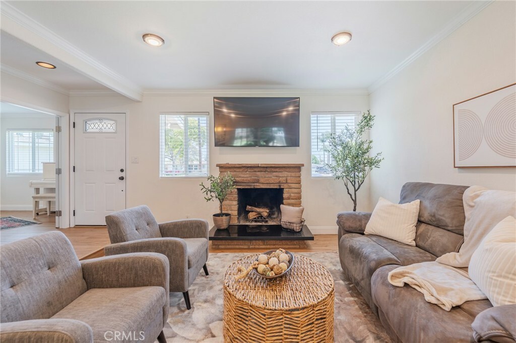 Property Photo:  1219 S Gaymont Street  CA 92804 