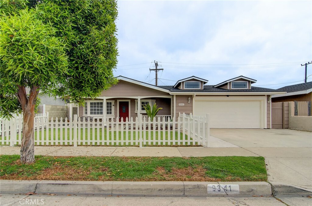 Property Photo: 9341 Grand Drive CA 92646