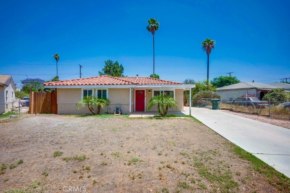 Property Photo:  8365 Greenpoint Avenue  CA 92503 