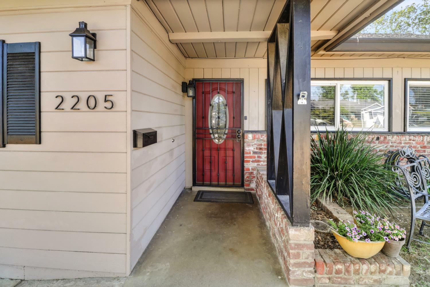 Property Photo: 2205 Tevis Road CA 95825