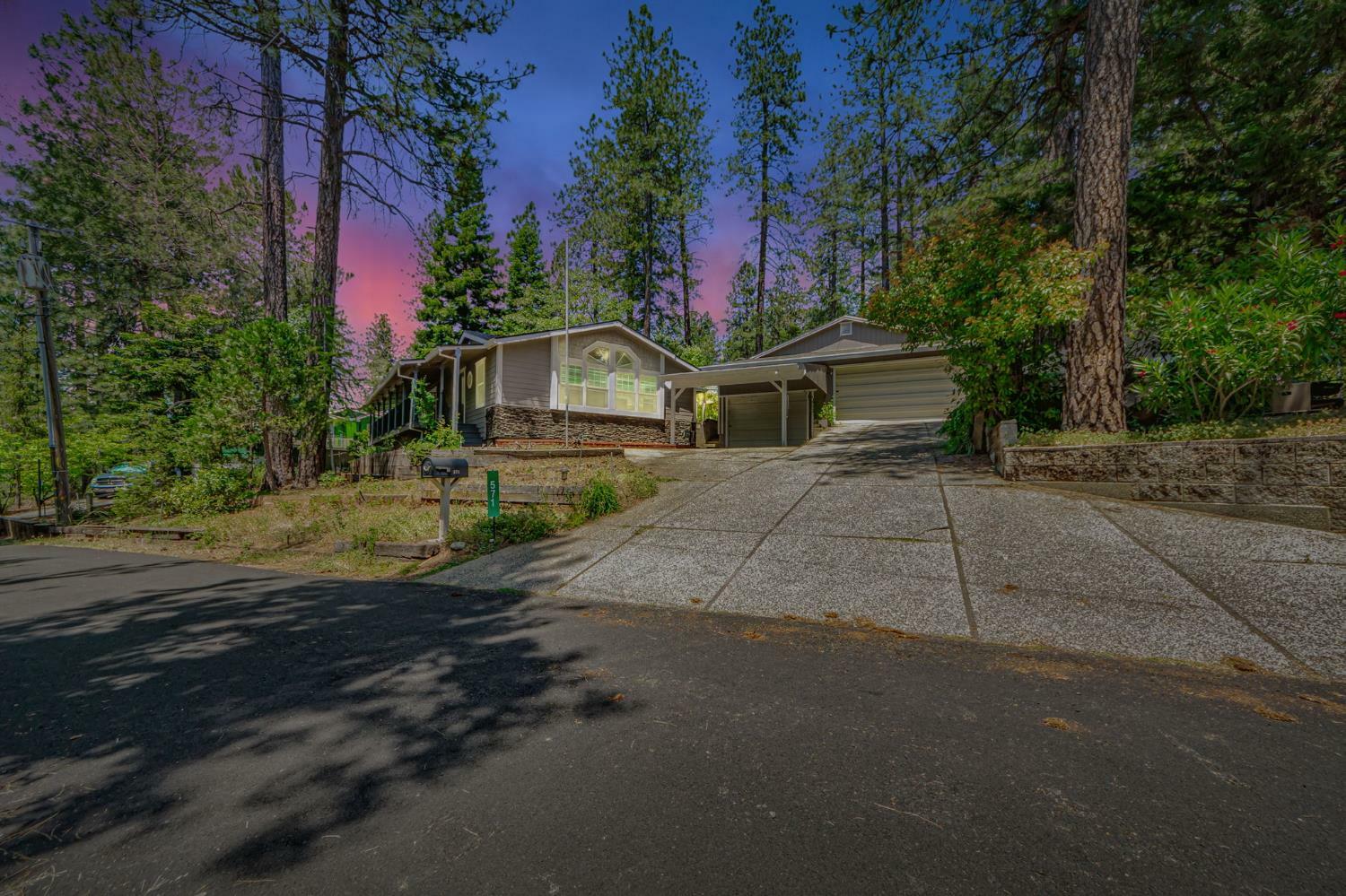 Property Photo: 571 B Lane CA 95703