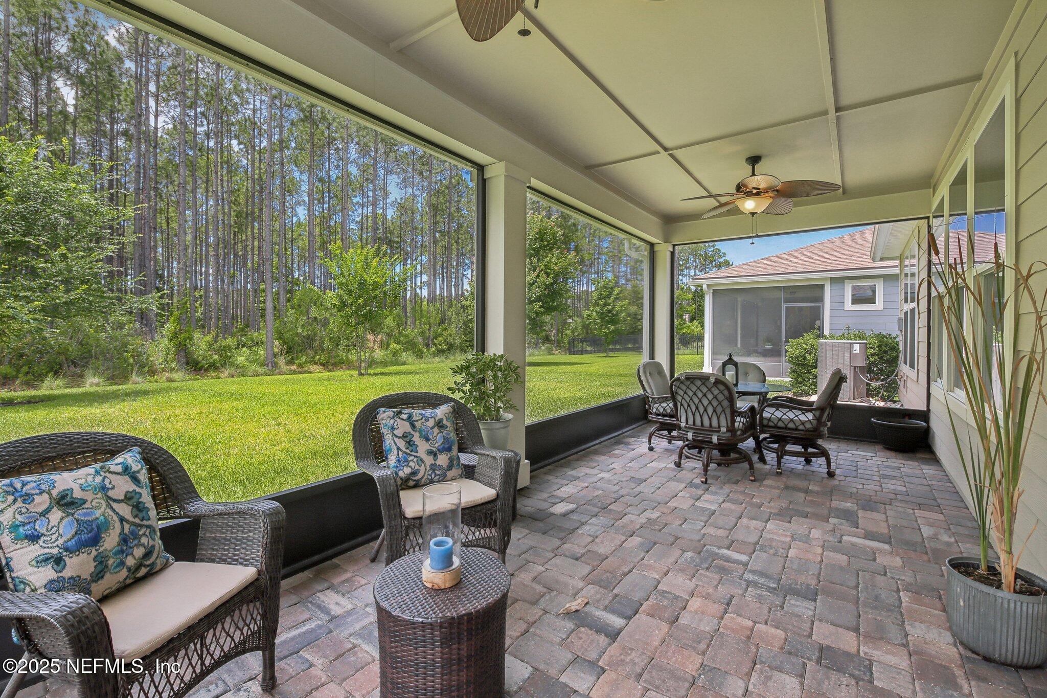 Property Photo: 102 Havencrest Avenue FL 32081