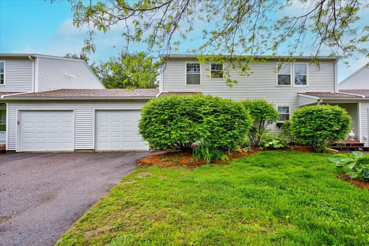 Property Photo: 91 Hollow Creek Drive VT 05446