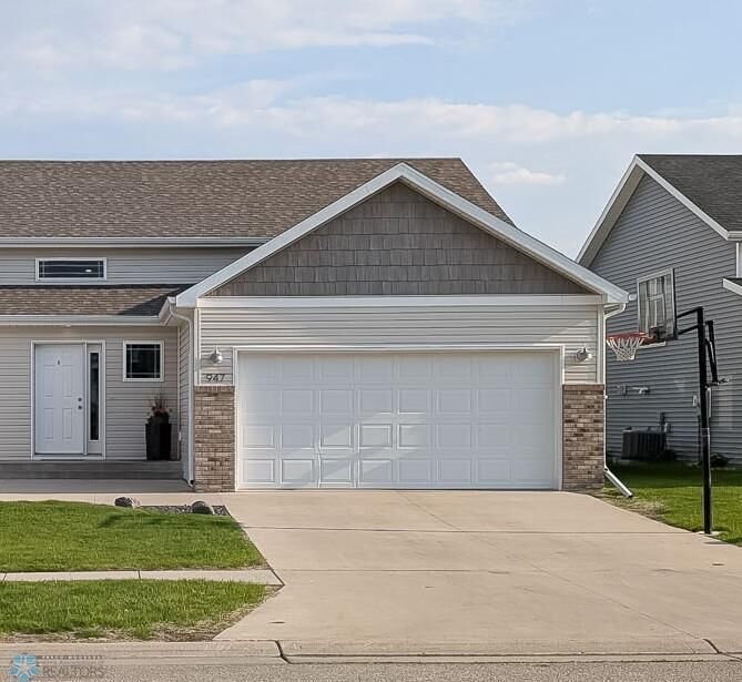 Property Photo: 947 Eaglewood Avenue W ND 58078