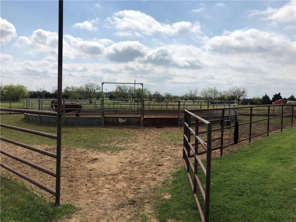 Property Photo: 1000 &Amp1019 Spring Hill Road TX 76227