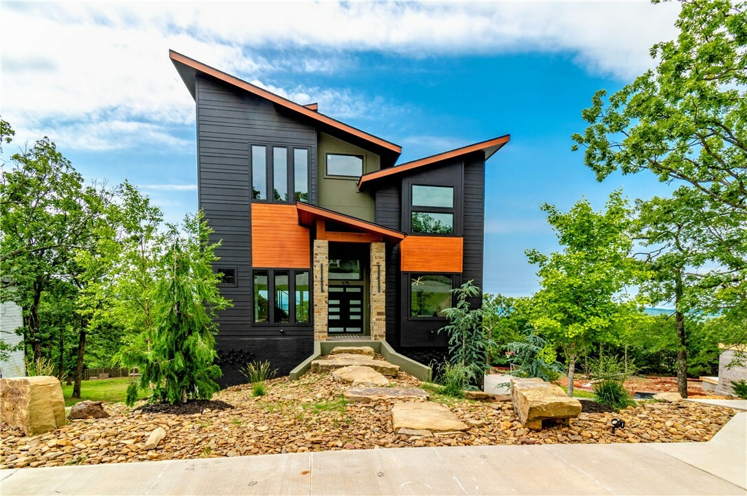 675 N Cliffside Drive  Fayetteville AR 72703 photo
