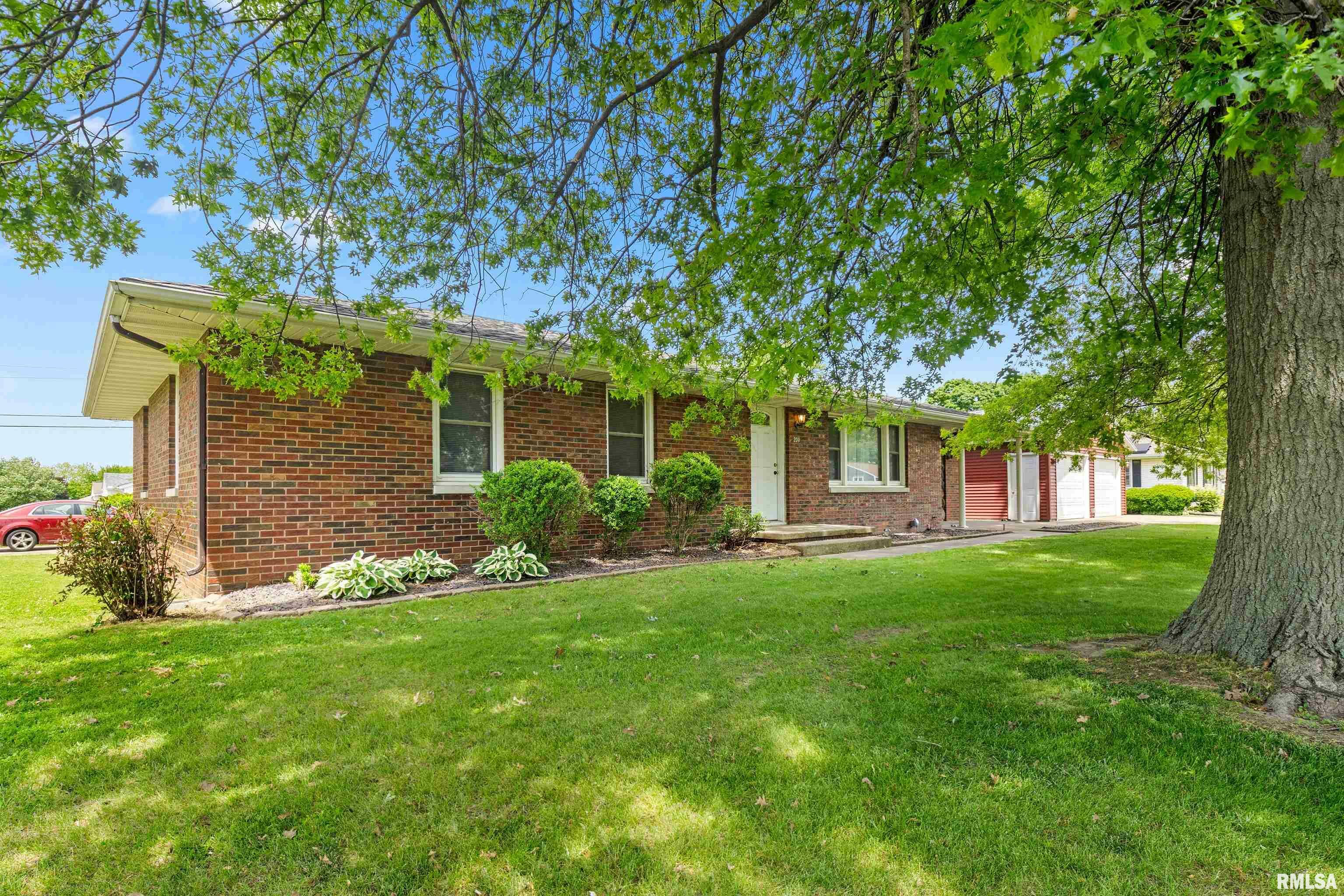 Property Photo: 209 Elmhurst Drive IL 61571