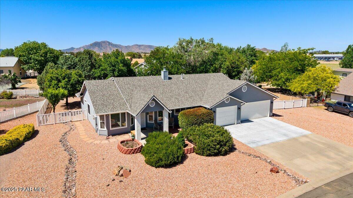 Property Photo: 730 Park Meadow Drive AZ 86323