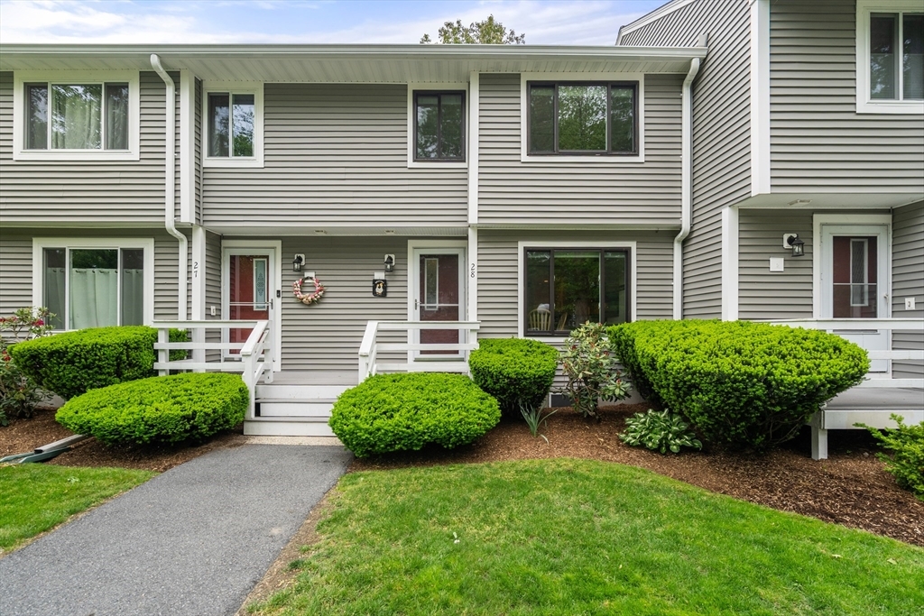 Property Photo: 28 Hartshorn Place 28 MA 02081