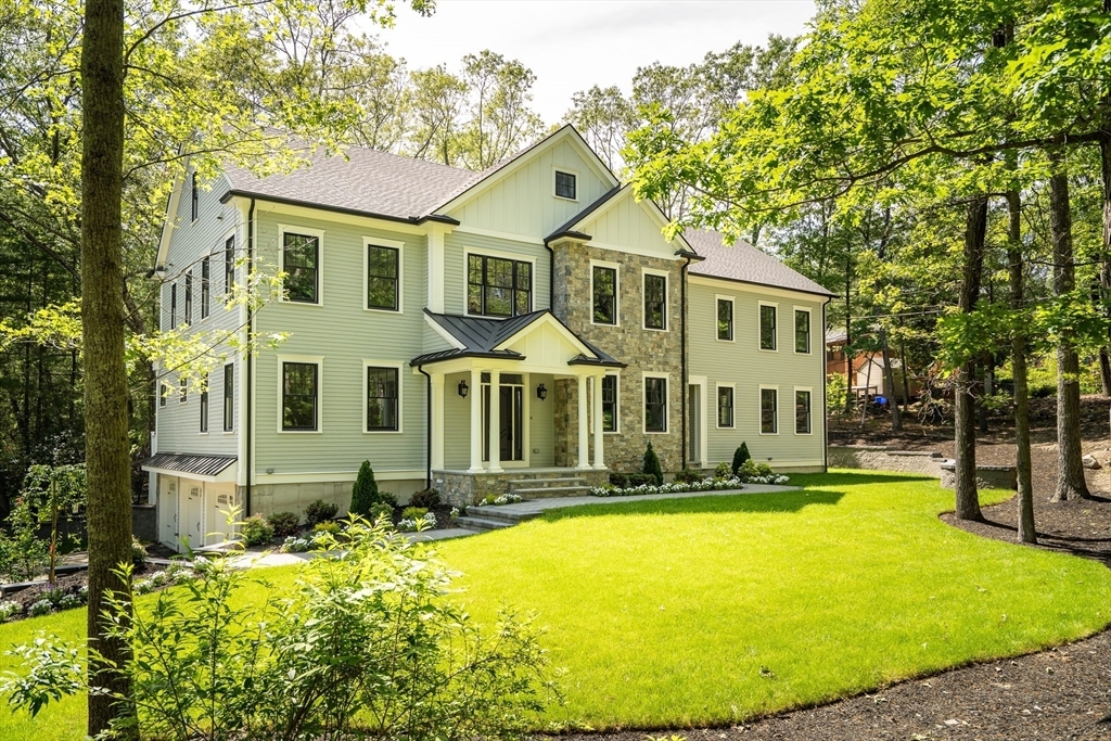Property Photo: 18 Heritage Dr MA 02420