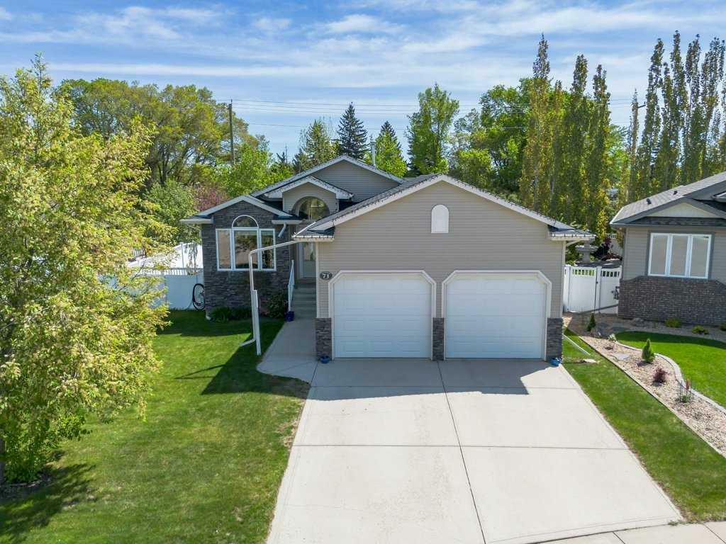 71 Woodrow Close  Red Deer AB T4N 7G1 photo