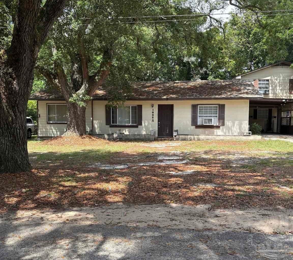 Property Photo:  1825 Bainbridge Ave  FL 32507 