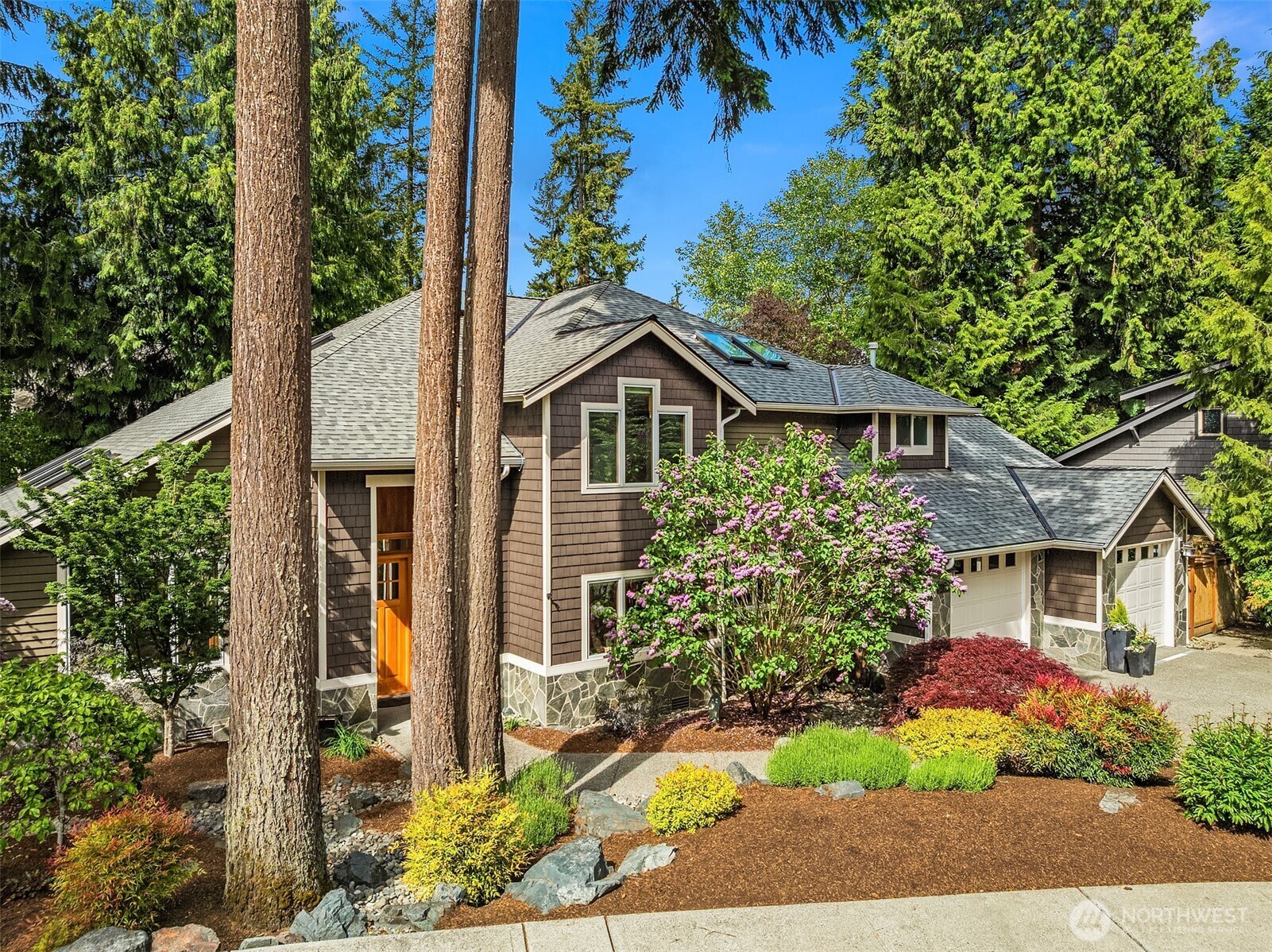 Property Photo: 12514 NE 65th Street WA 98033