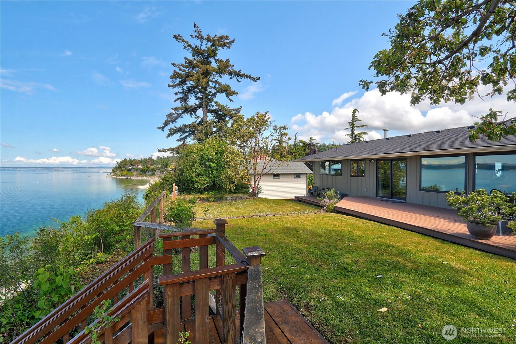 Property Photo: 1104 Sea Mist Lane WA 98282