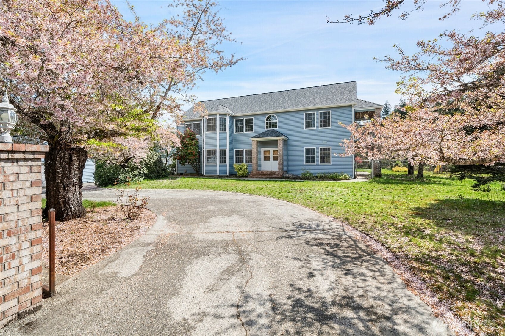 Property Photo: 145 E Falcon Court WA 98584