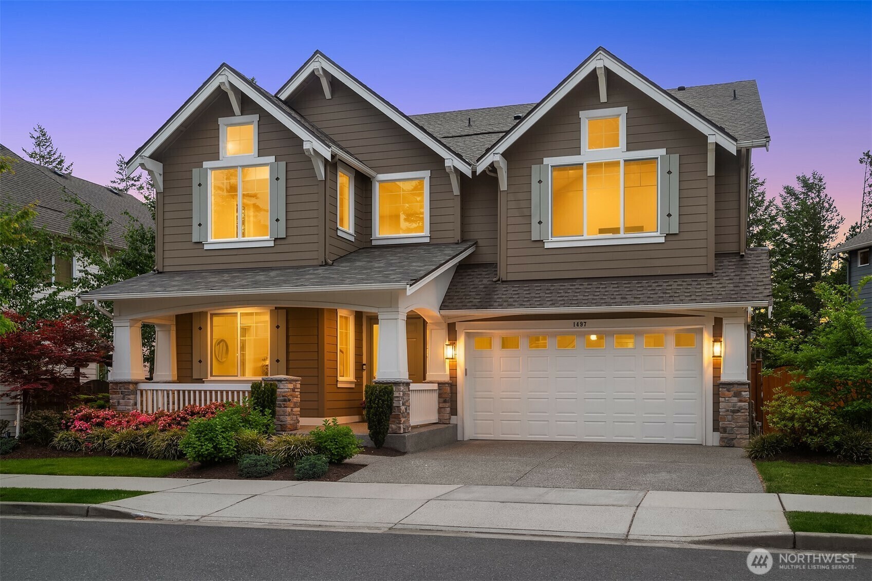 Property Photo: 1497 Elk Run Place SE WA 98045