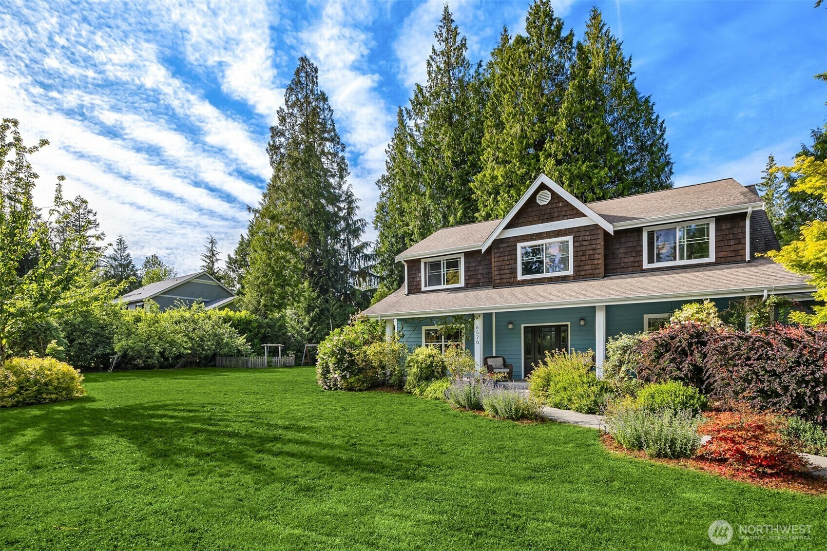 Property Photo:  6570  Cedar Glade Lane  WA 98110 