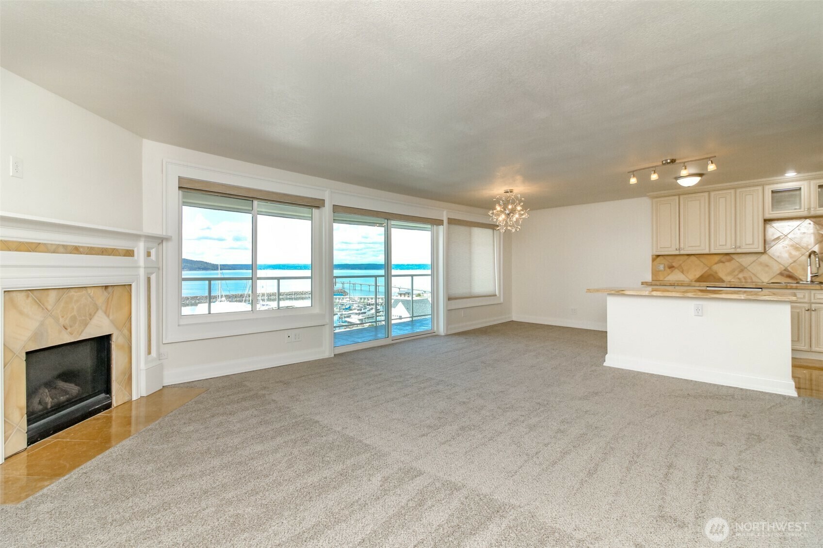 Property Photo: 22315 6th Ave S A402 WA 98198