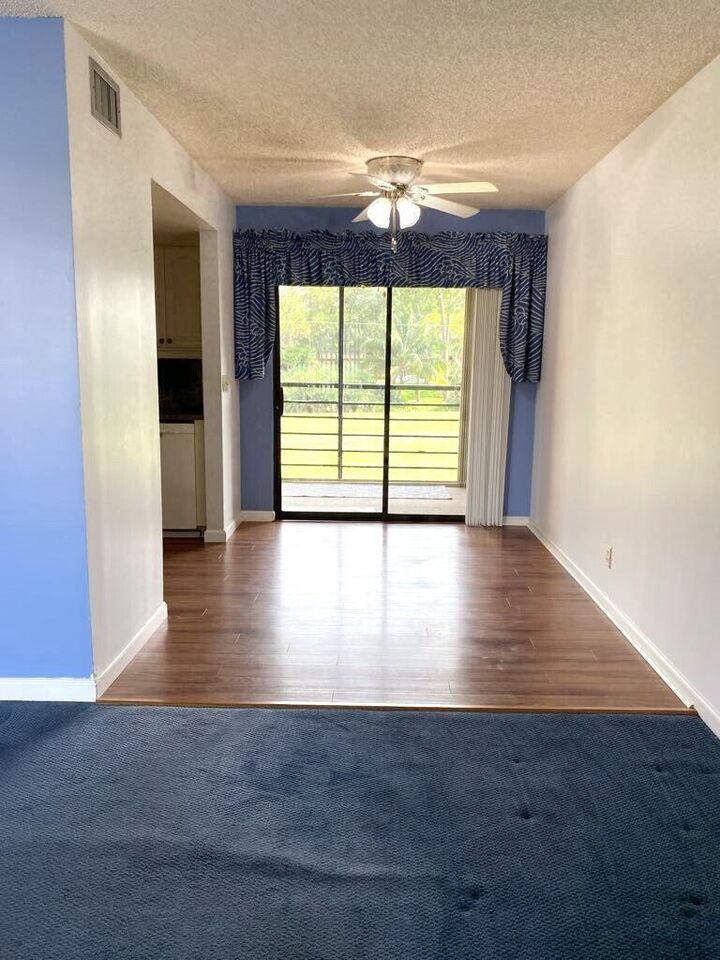 Property Photo:  4273 Oak Terrace Drive  FL 33463 