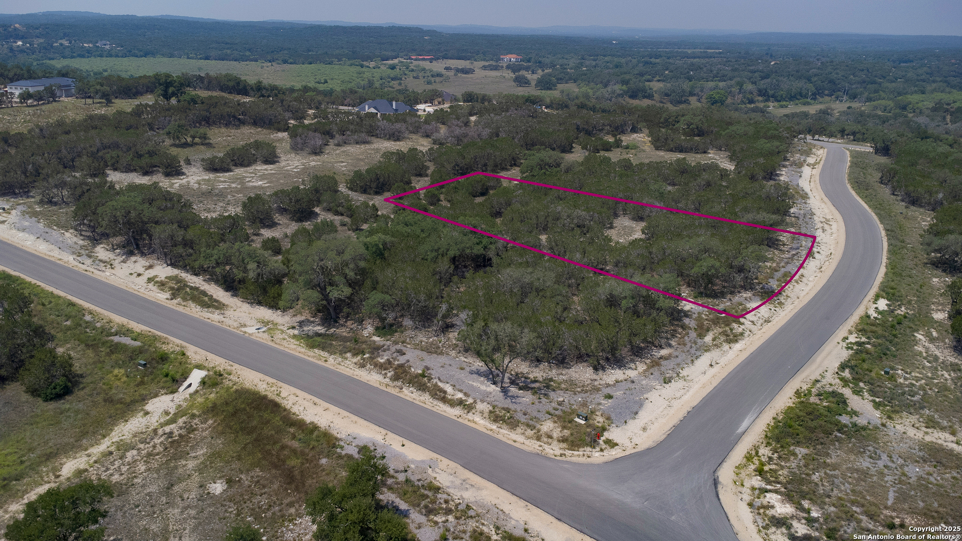 Property Photo: 1020 Pristine Trl TX 78133