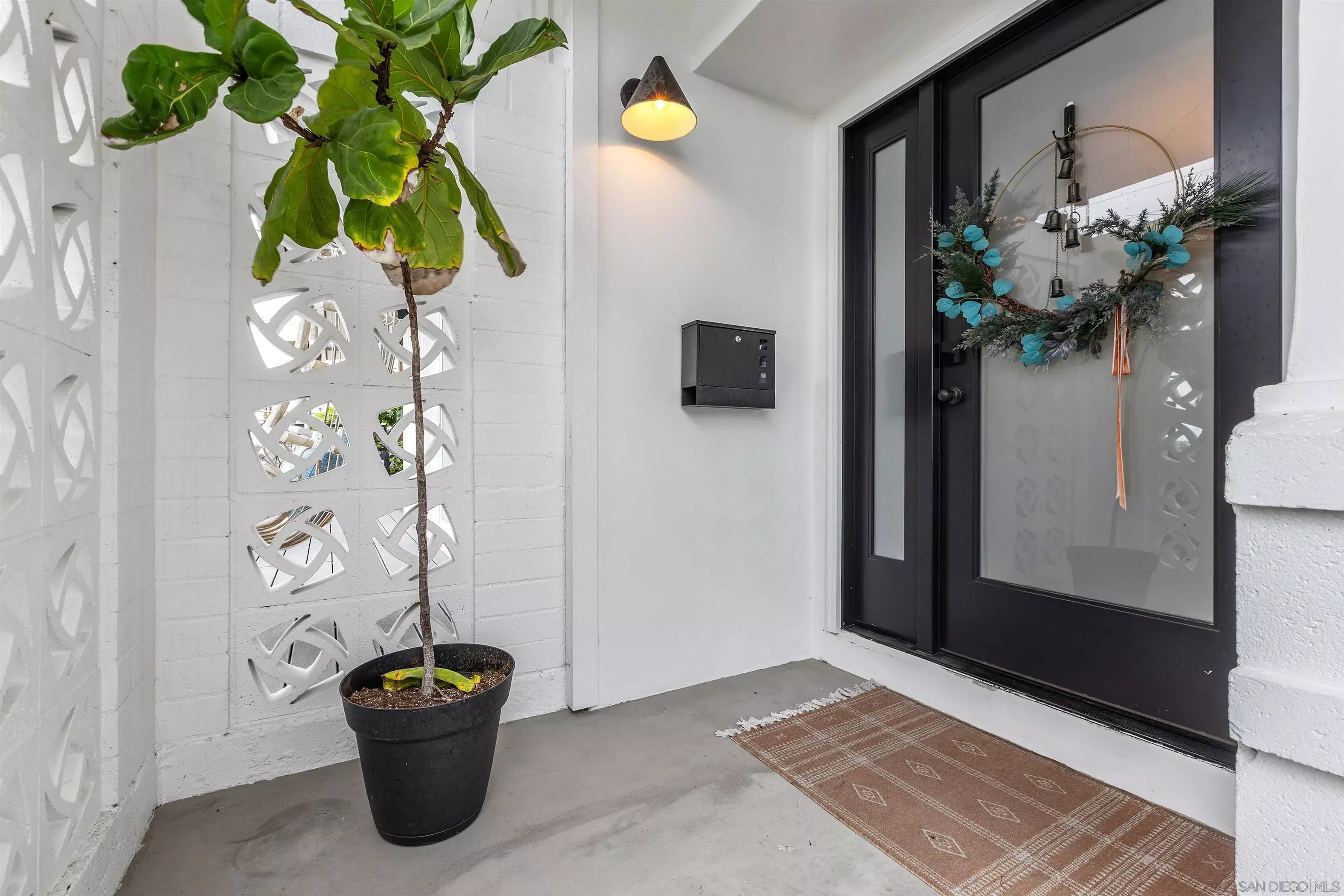Property Photo: 3183 McGraw St CA 92117