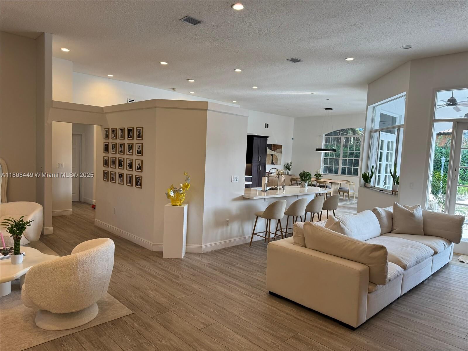 Property Photo:  14601 SW 99th Ave  FL 33176