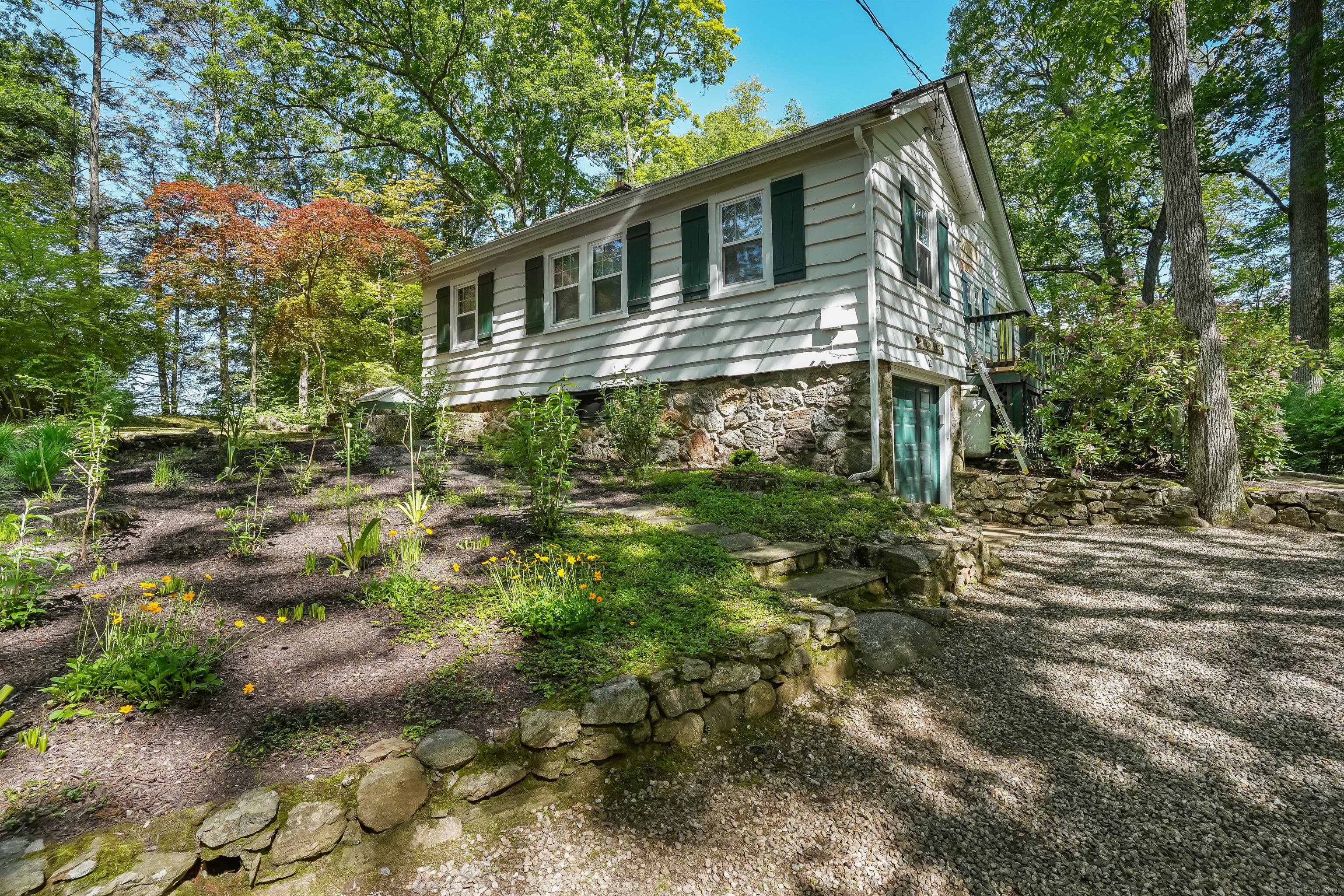 Property Photo: 12 Woody Place CT 06877