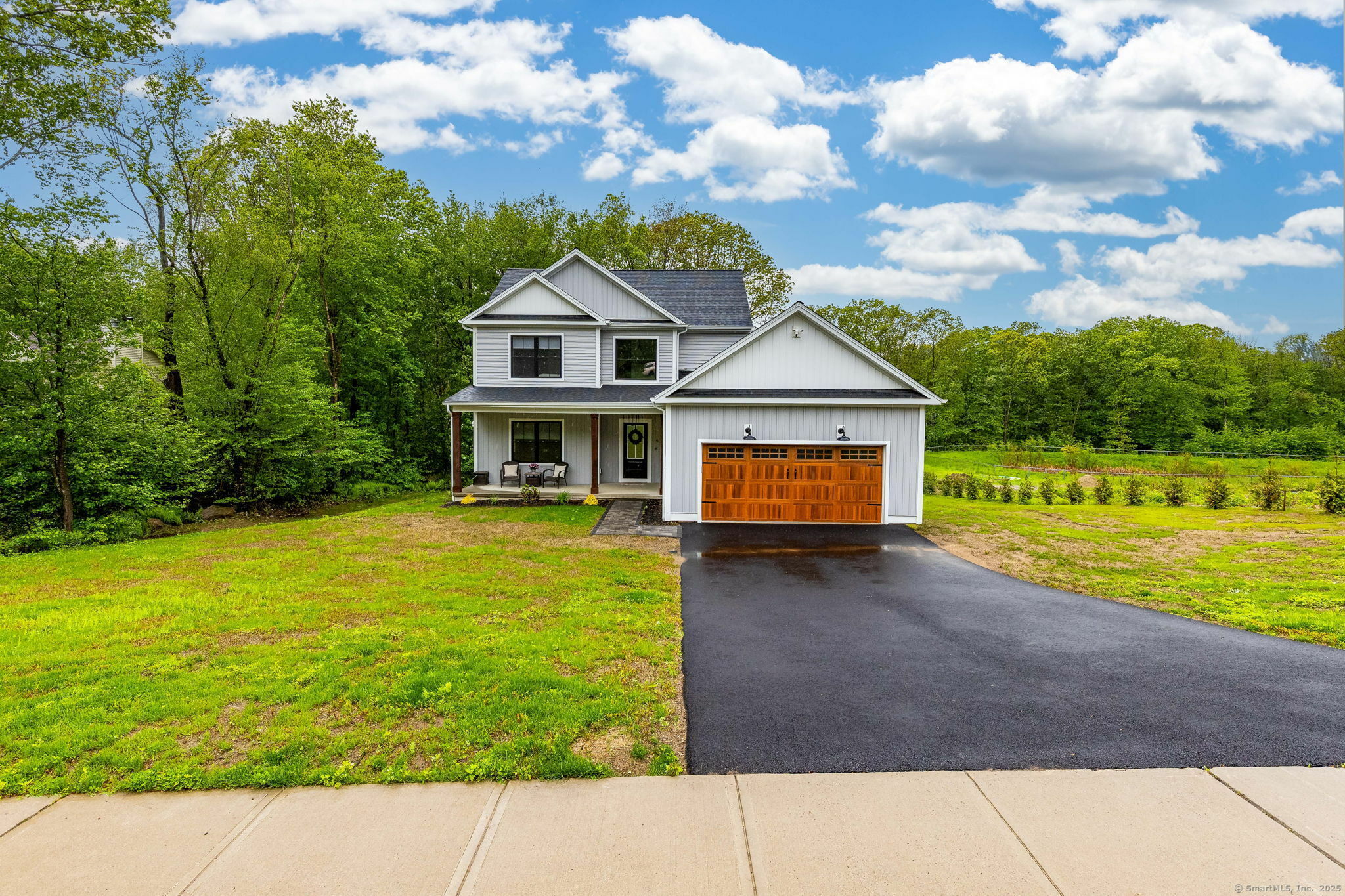 Property Photo: 91 Corbin Ridge CT 06010