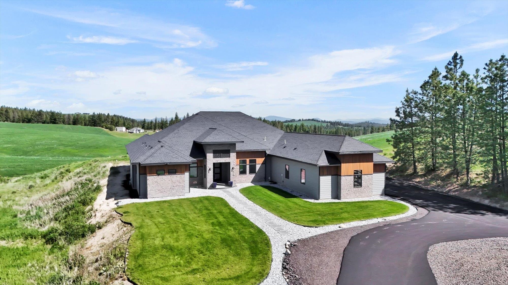 5110 W Hayden Ln  Spokane WA 99208 photo