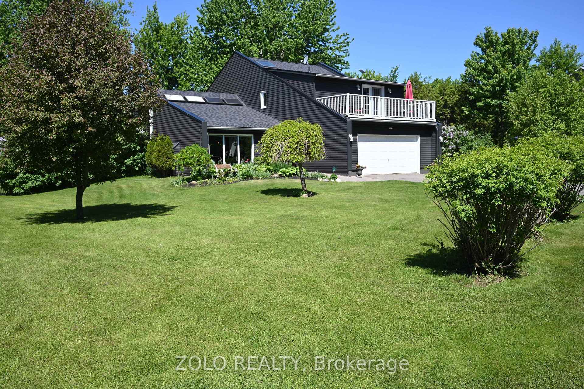 Property Photo: 3740 River Road ON K0G 1J0