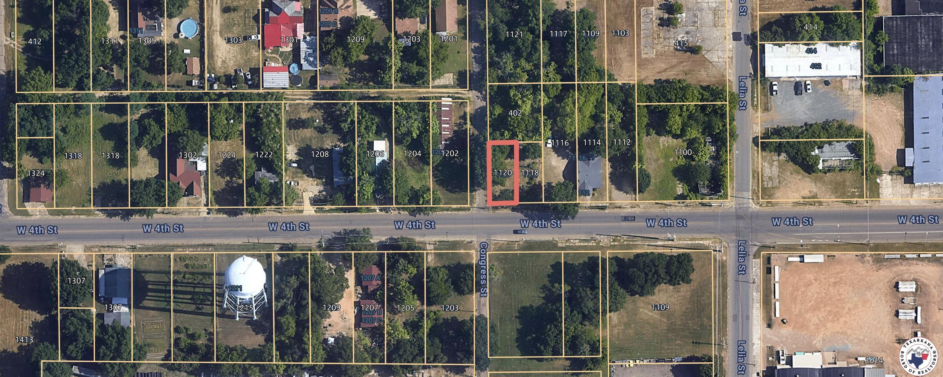 Property Photo: 1120 W 4th TX 75501