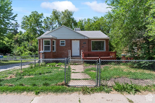Property Photo: 917 E Sullivan Rd UT 84403
