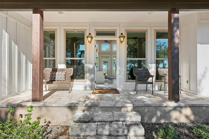 Property Photo:  1276 Canyon Crossing View  TX 78620 