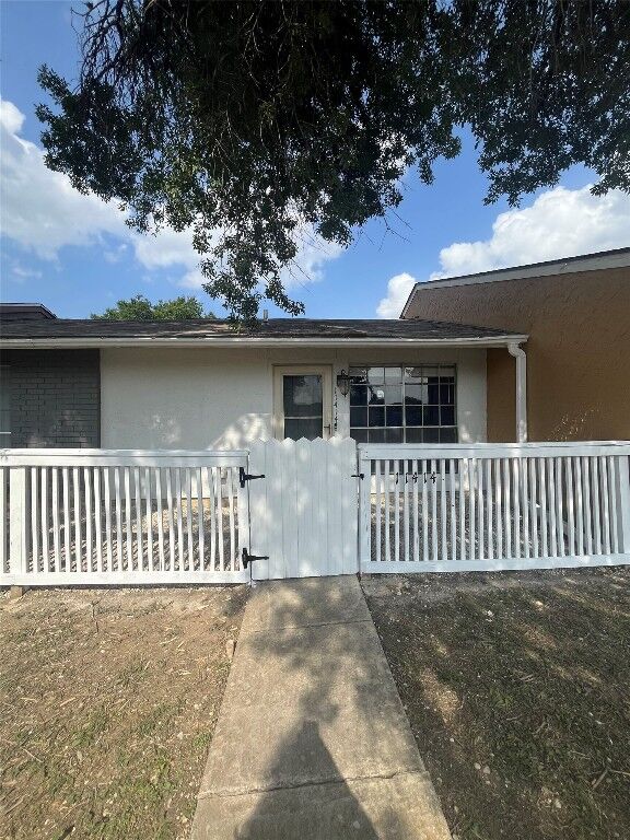 Property Photo: 11414 Spring Trail Street TX 78249