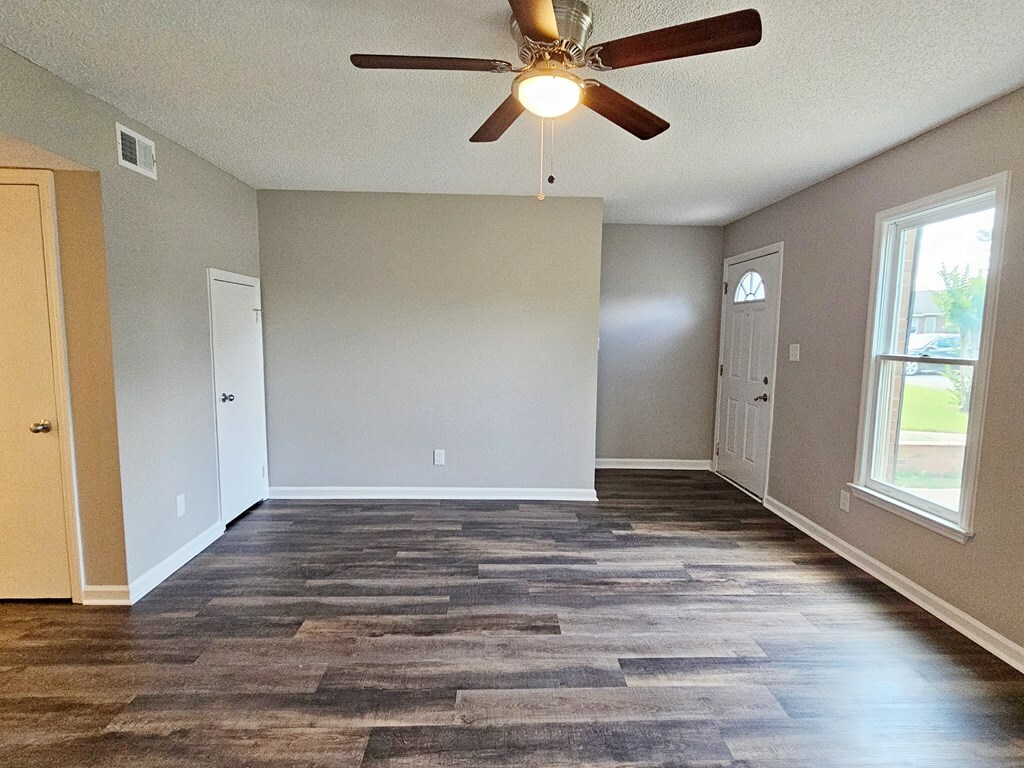 Property Photo: 1209 Hampton Court GA 31701