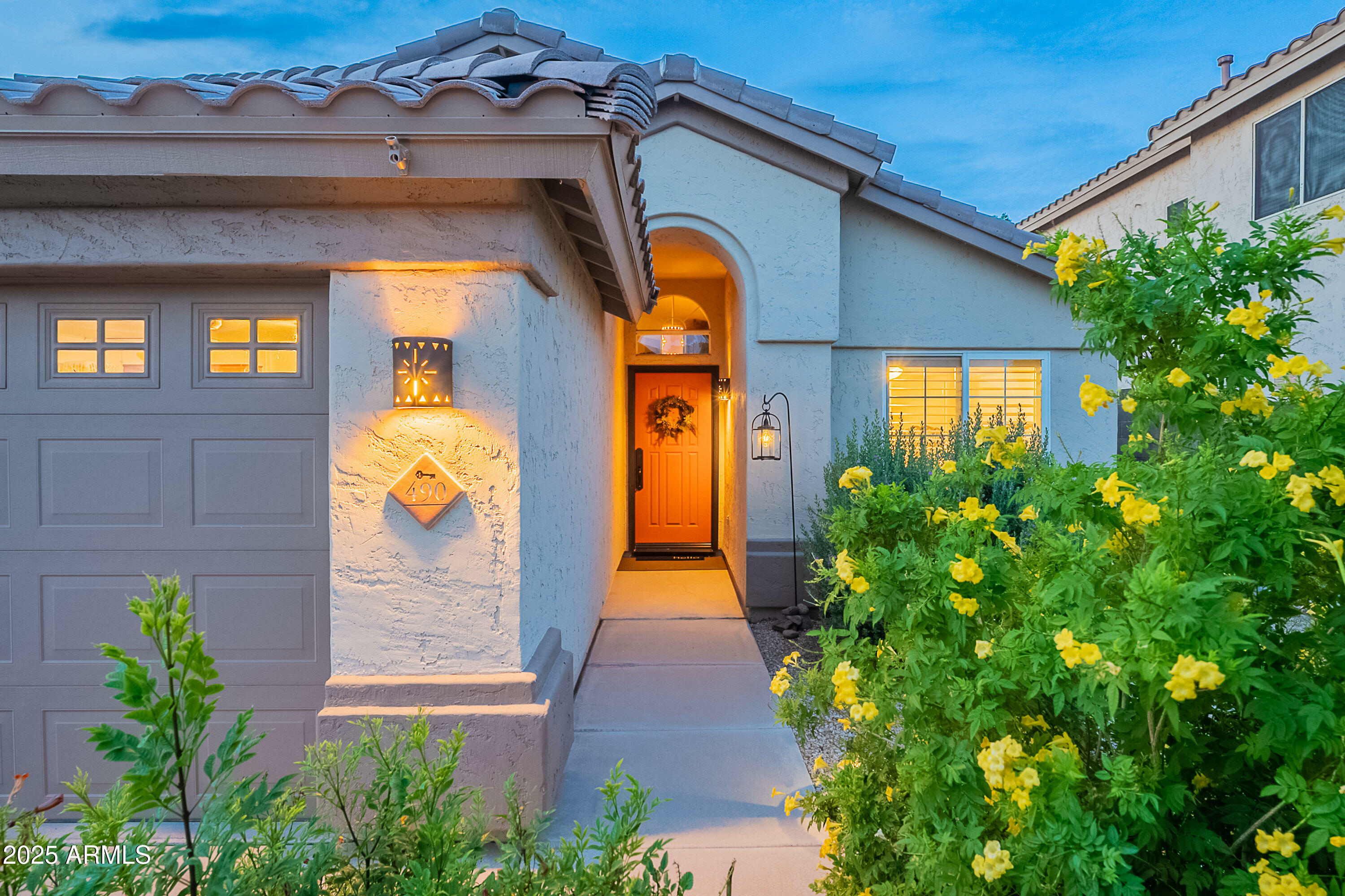 Property Photo: 490 W Encinas Street AZ 85233