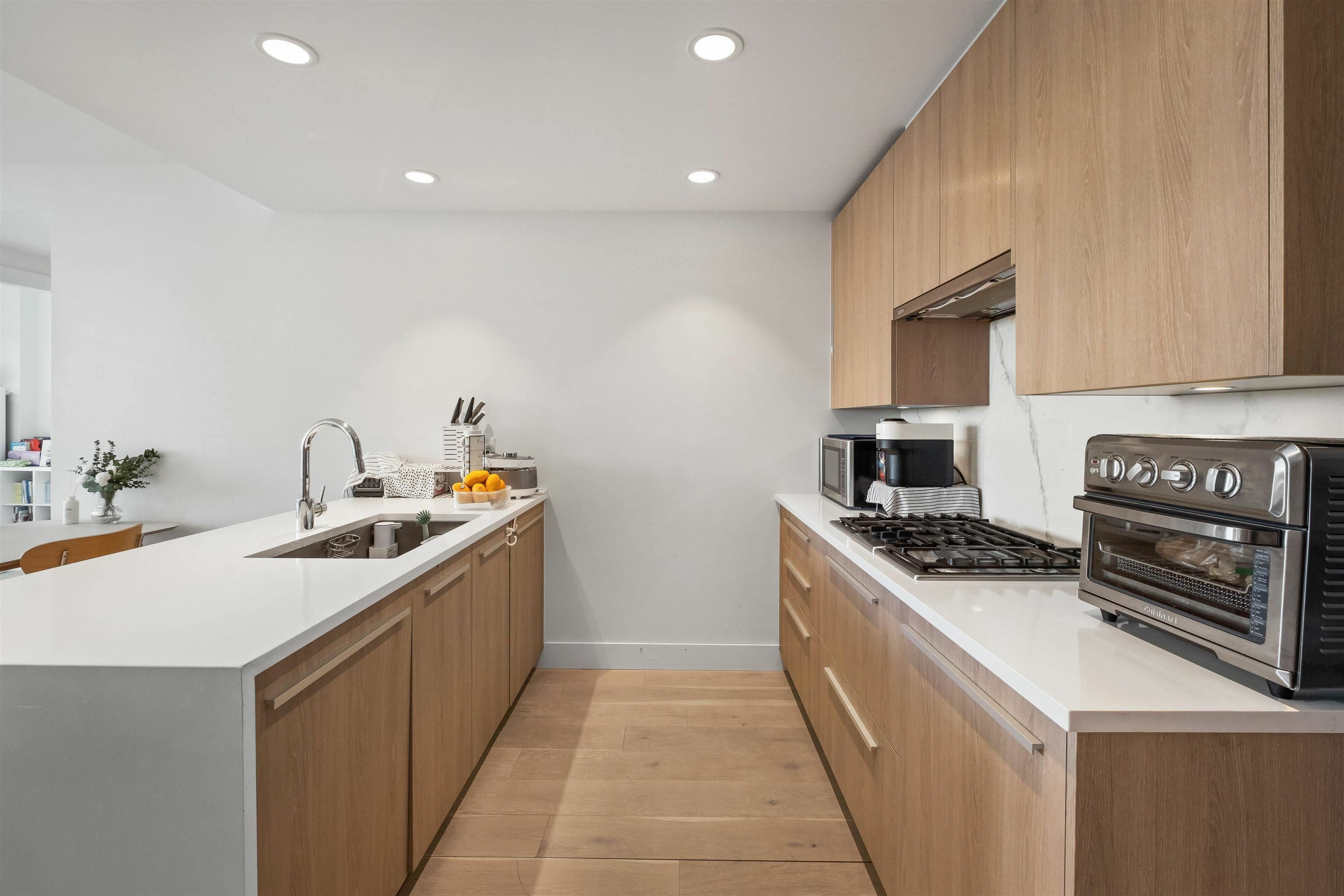Property Photo: 2785 Library Lane 907 BC V7J 0C3